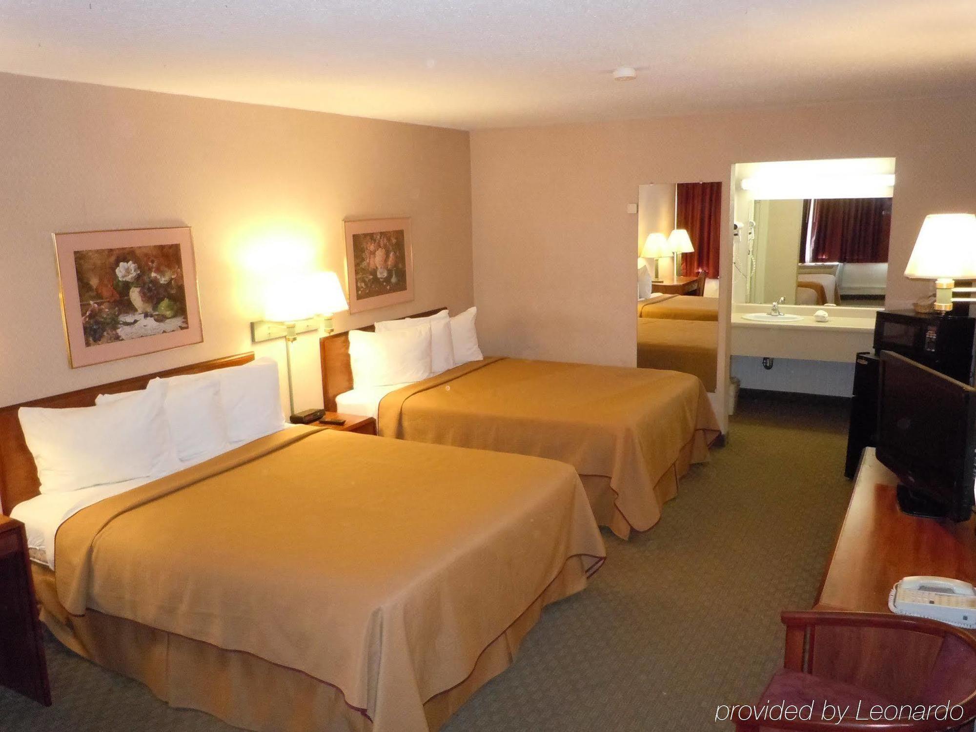 Red Roof Inn And Suites Battle Creek Exterior photo